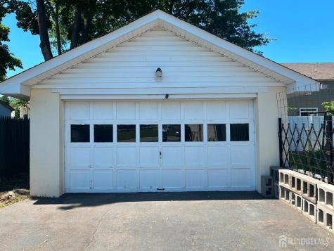 129 Hampton Street Metuchen NJ 08840