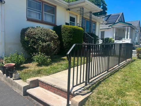 129 Hampton Street Metuchen NJ 08840