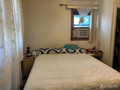 129 Hampton Street Metuchen NJ 08840