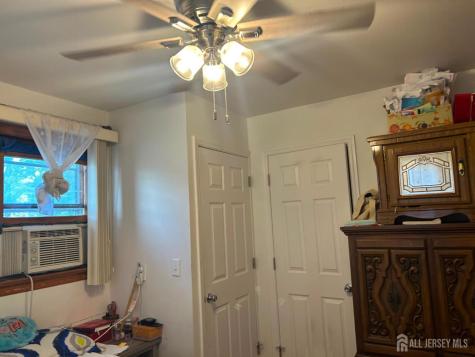 129 Hampton Street Metuchen NJ 08840