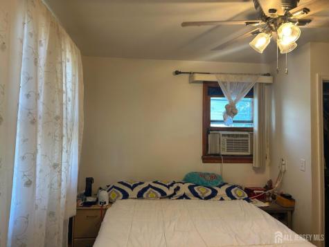 129 Hampton Street Metuchen NJ 08840