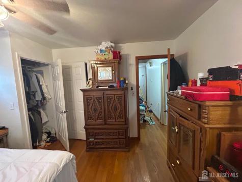 129 Hampton Street Metuchen NJ 08840
