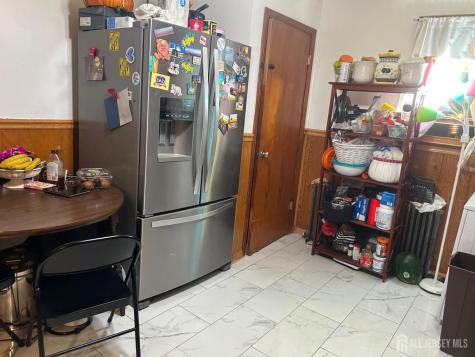 129 Hampton Street Metuchen NJ 08840