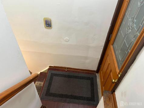 129 Hampton Street Metuchen NJ 08840