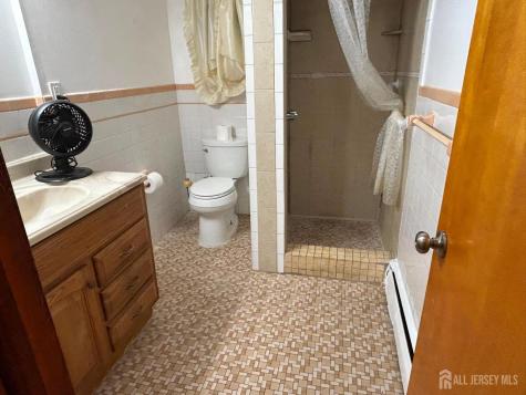 129 Hampton Street Metuchen NJ 08840