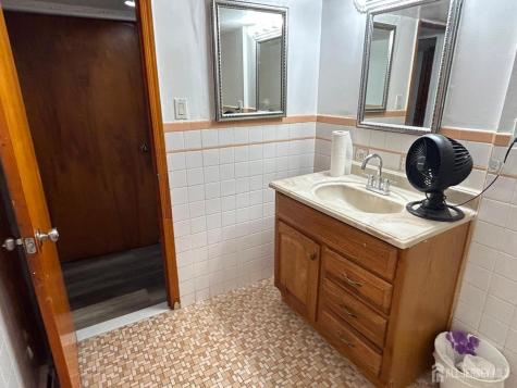 129 Hampton Street Metuchen NJ 08840