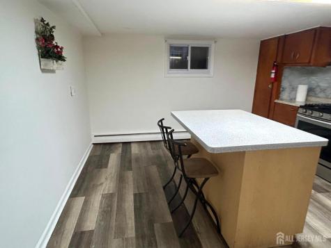 129 Hampton Street Metuchen NJ 08840