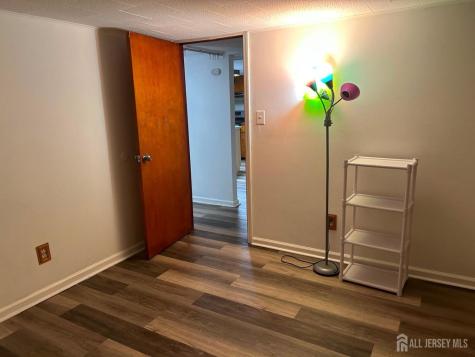 129 Hampton Street Metuchen NJ 08840
