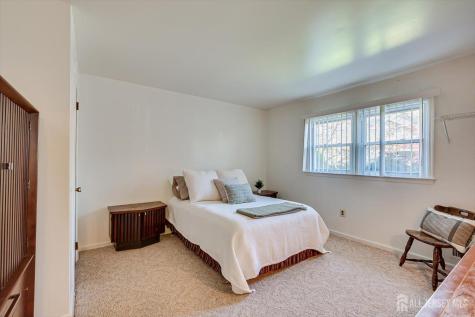 6 Sussex Court Edison NJ 08820