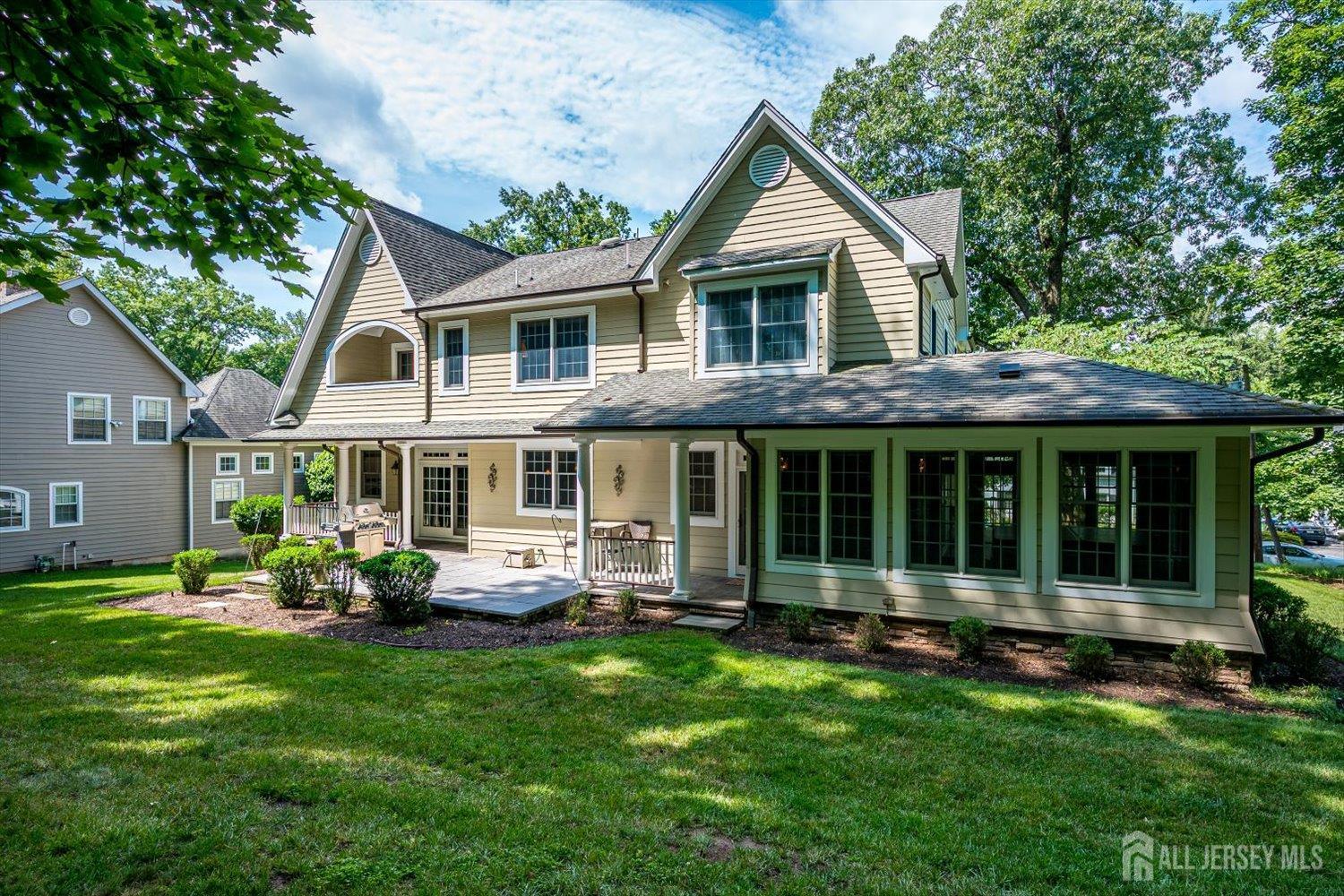 4 Edgewood Road Edison NJ 08820
