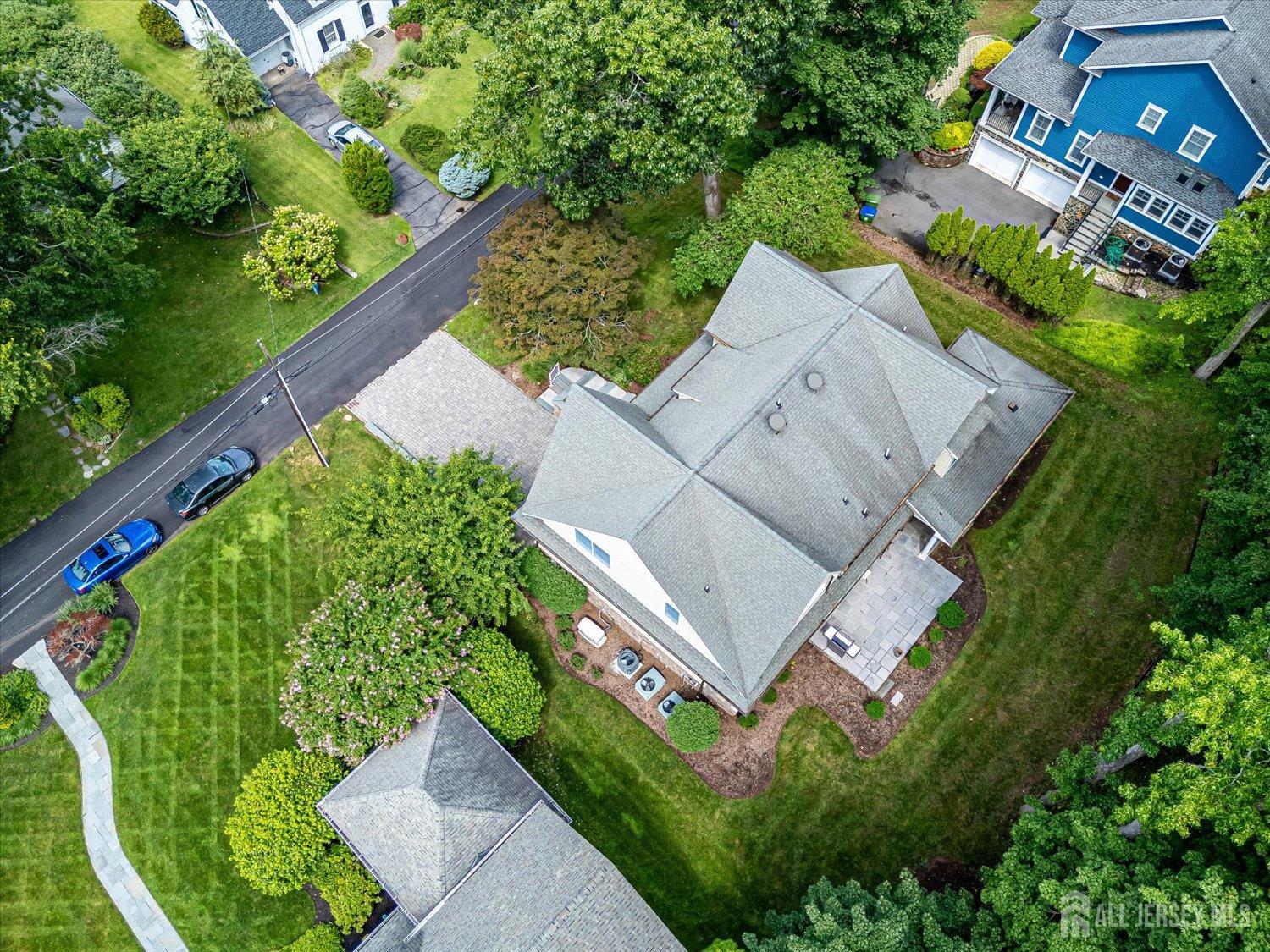 4 Edgewood Road Edison NJ 08820