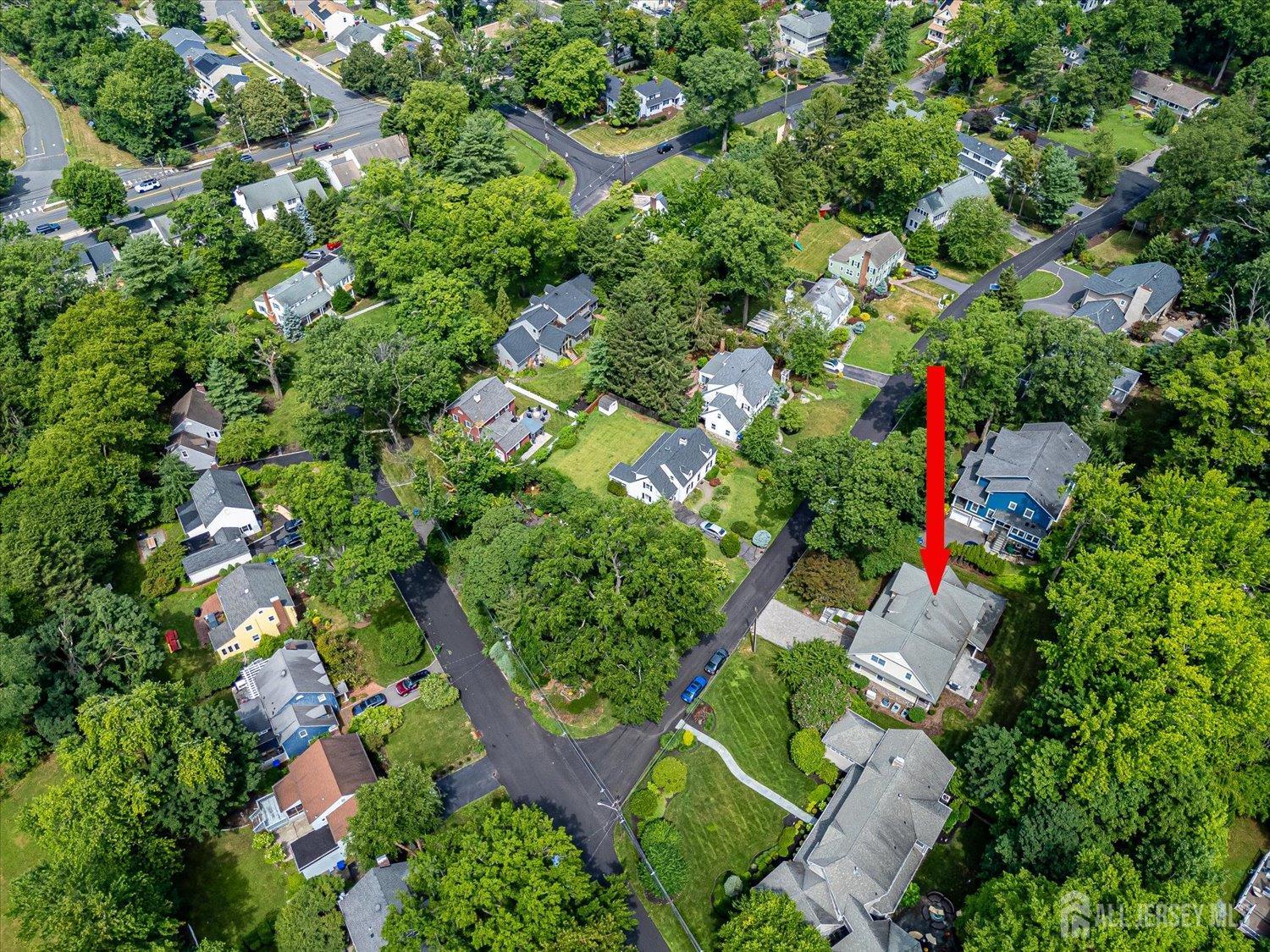 4 Edgewood Road Edison NJ 08820
