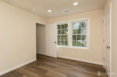 15 Bradley Drive Edison NJ 08817