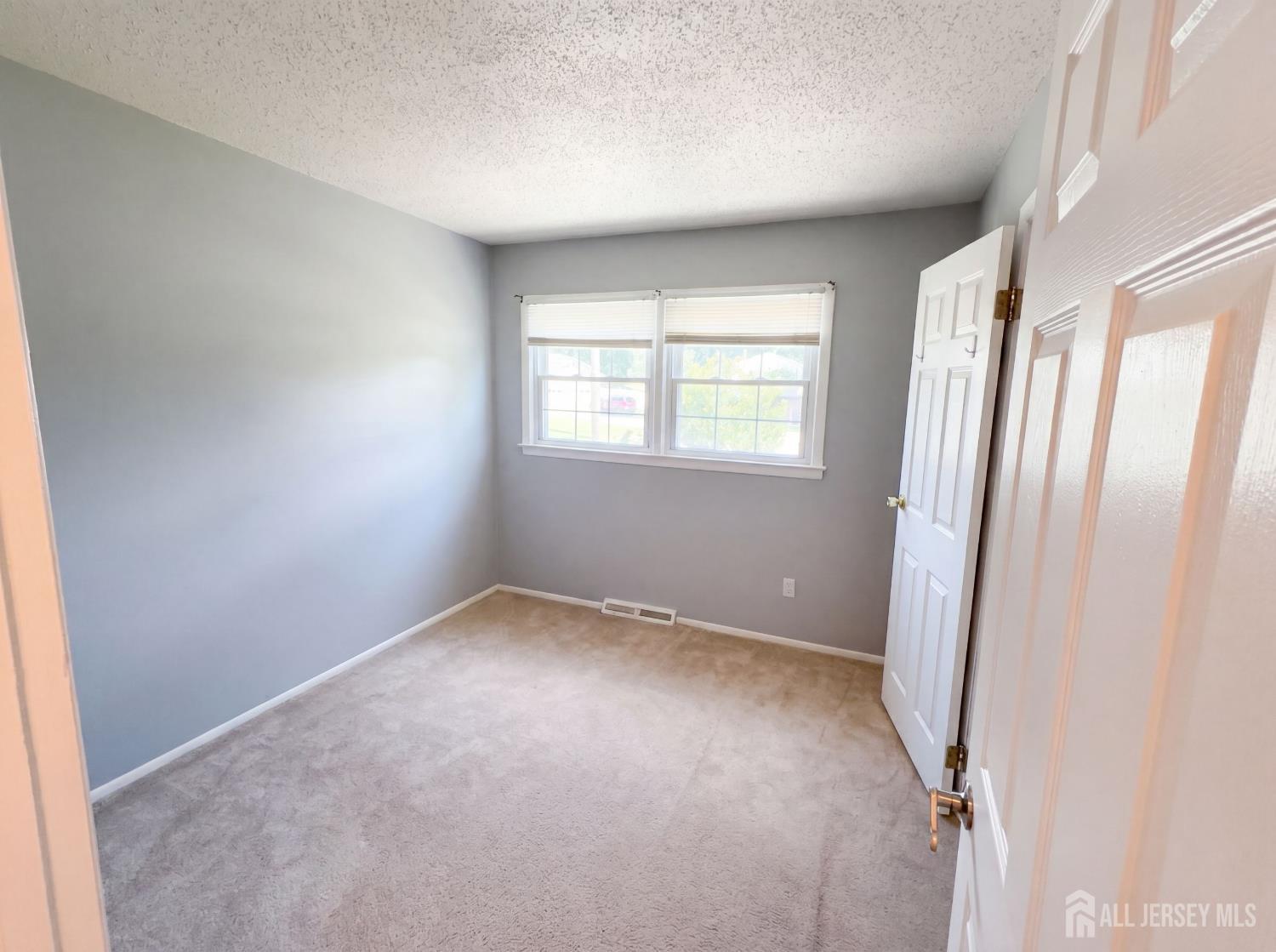 24 Hogan Court Little Egg Harbor NJ 08087