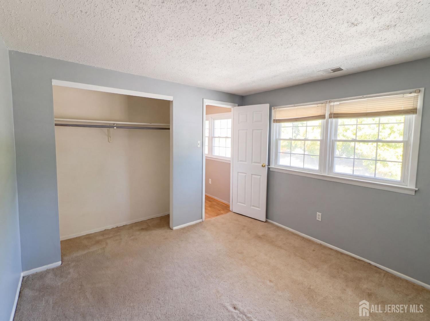 24 Hogan Court Little Egg Harbor NJ 08087