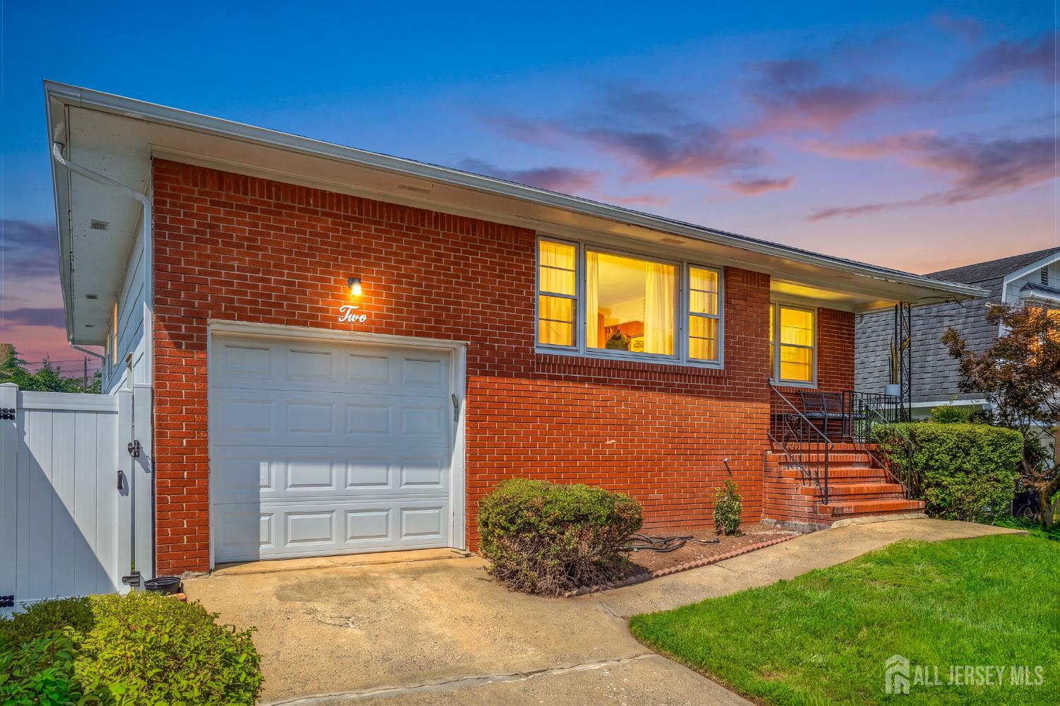 2 Carlton Street Carteret NJ 07008