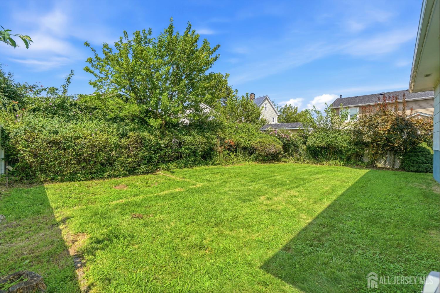 2 Carlton Street Carteret NJ 07008