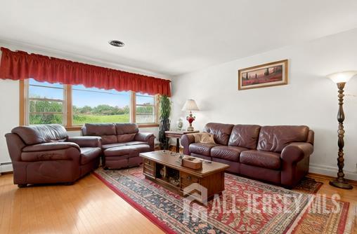 2 Carlton Street Carteret NJ 07008