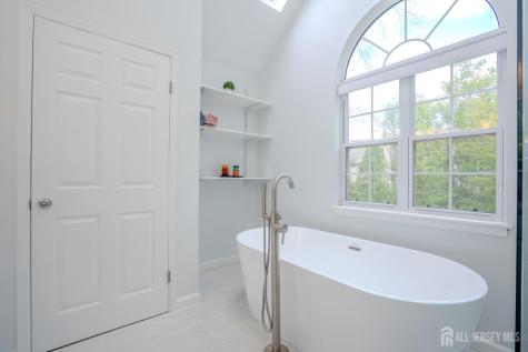 23 Huntley Way Bridgewater NJ 08807