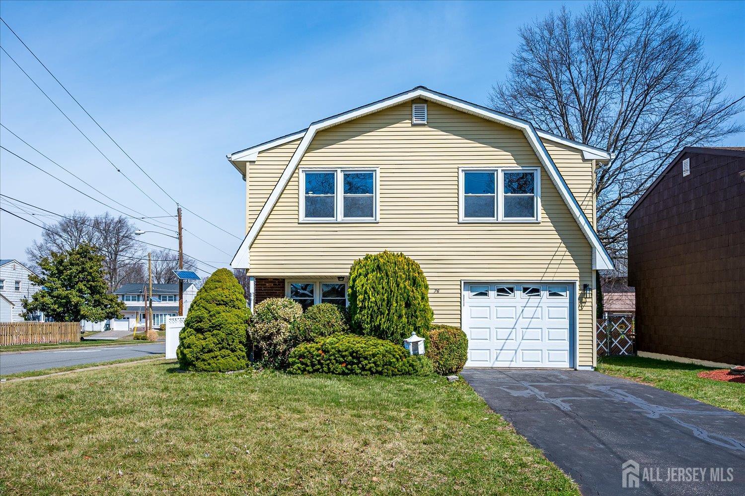 76 Pleasant Avenue Iselin NJ 08830