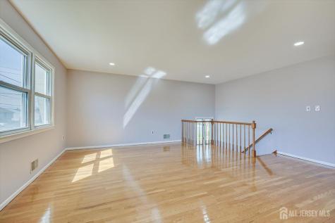 76 Pleasant Avenue Iselin NJ 08830