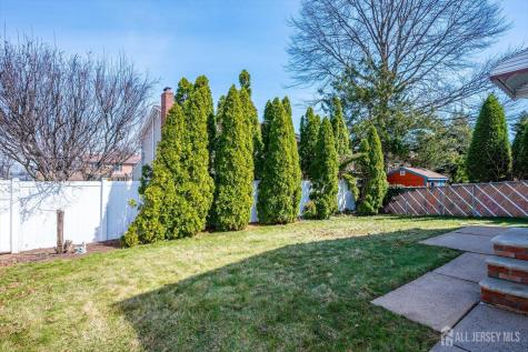 76 Pleasant Avenue Iselin NJ 08830