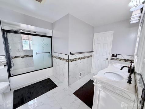 6 Amara Court Old Bridge NJ 08857