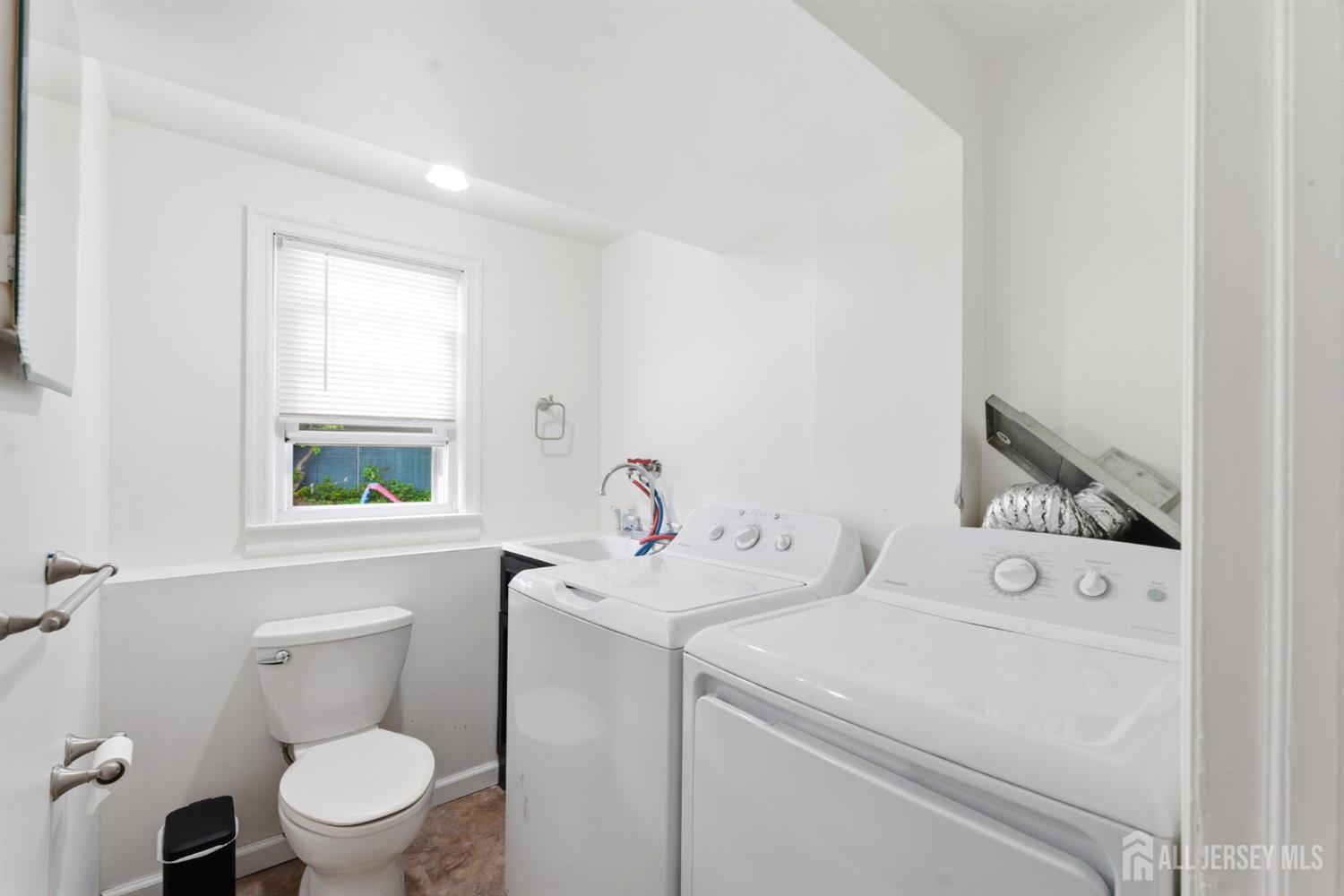 218 Schillaci Lane South Plainfield NJ 070