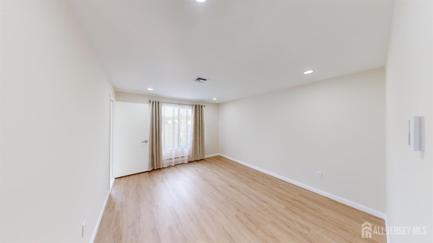 9-C Aspen Plaza Monroe NJ 08831