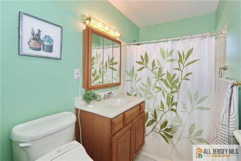 196 Worth Street Iselin NJ 08830