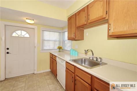 196 Worth Street Iselin NJ 08830