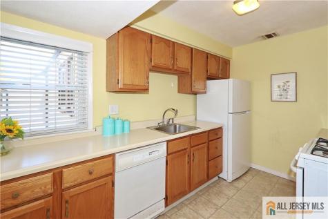196 Worth Street Iselin NJ 08830