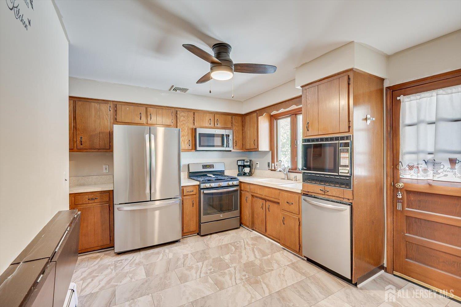 2348 Holly Avenue South Plainfield NJ 07080