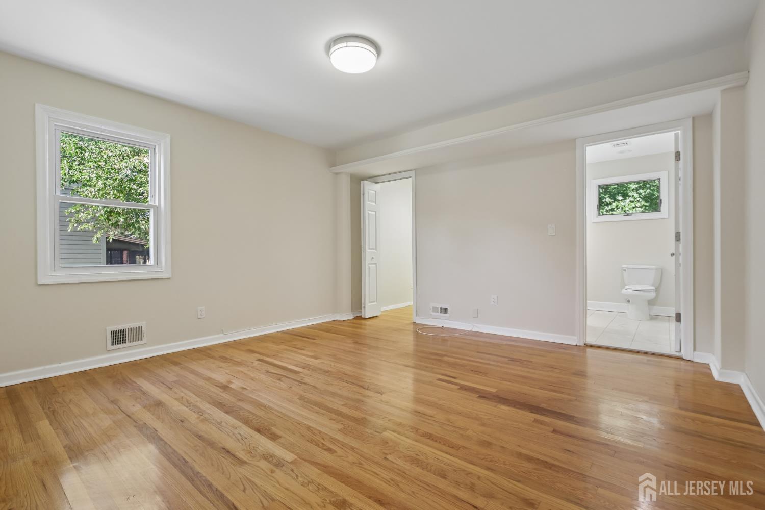 113-113 Stony Road Edison NJ 08817
