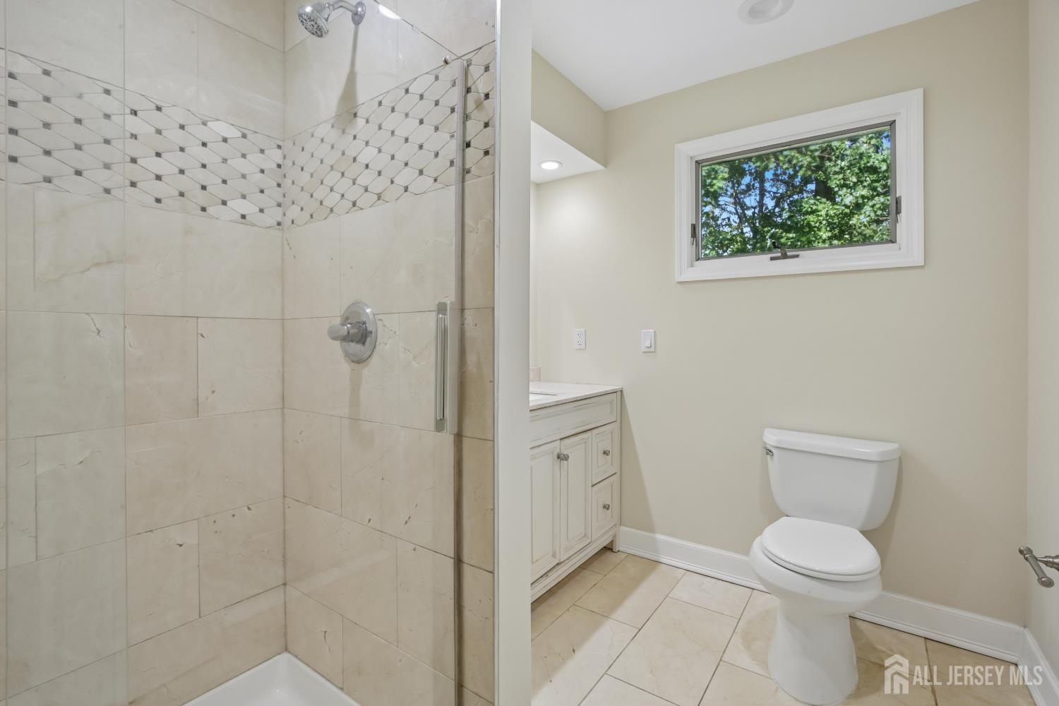 113-113 Stony Road Edison NJ 08817