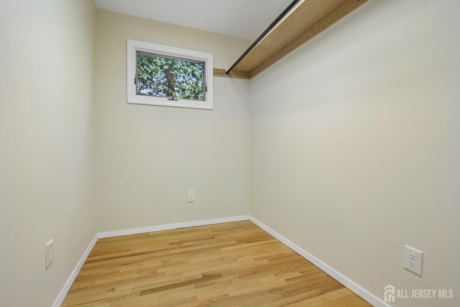 113-113 Stony Road Edison NJ 08817