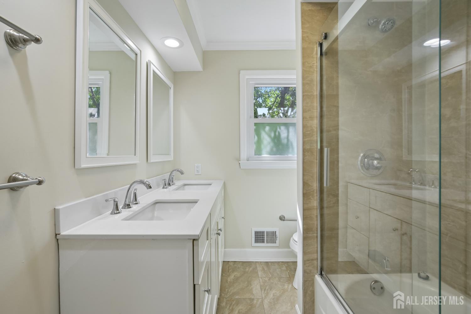 113-113 Stony Road Edison NJ 08817