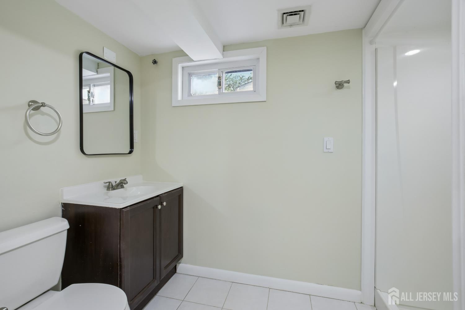 113-113 Stony Road Edison NJ 08817