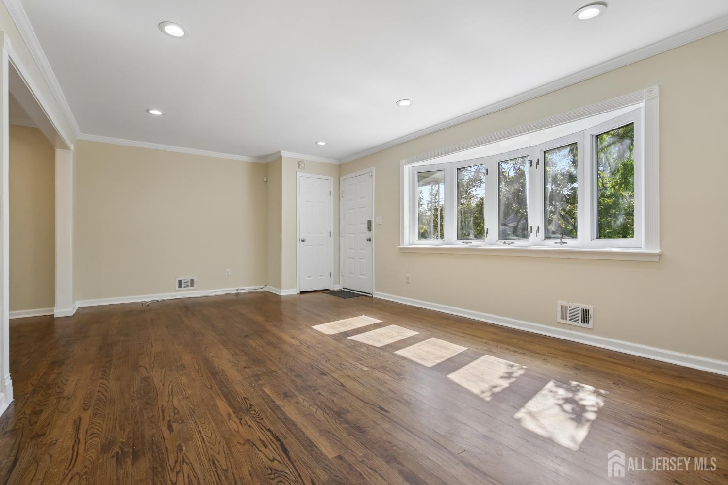 113-113 Stony Road Edison NJ 08817