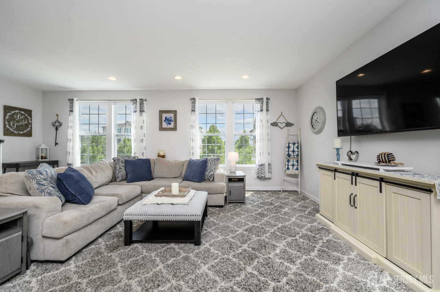 31 Rockhill Lane Chesterfield NJ 08515