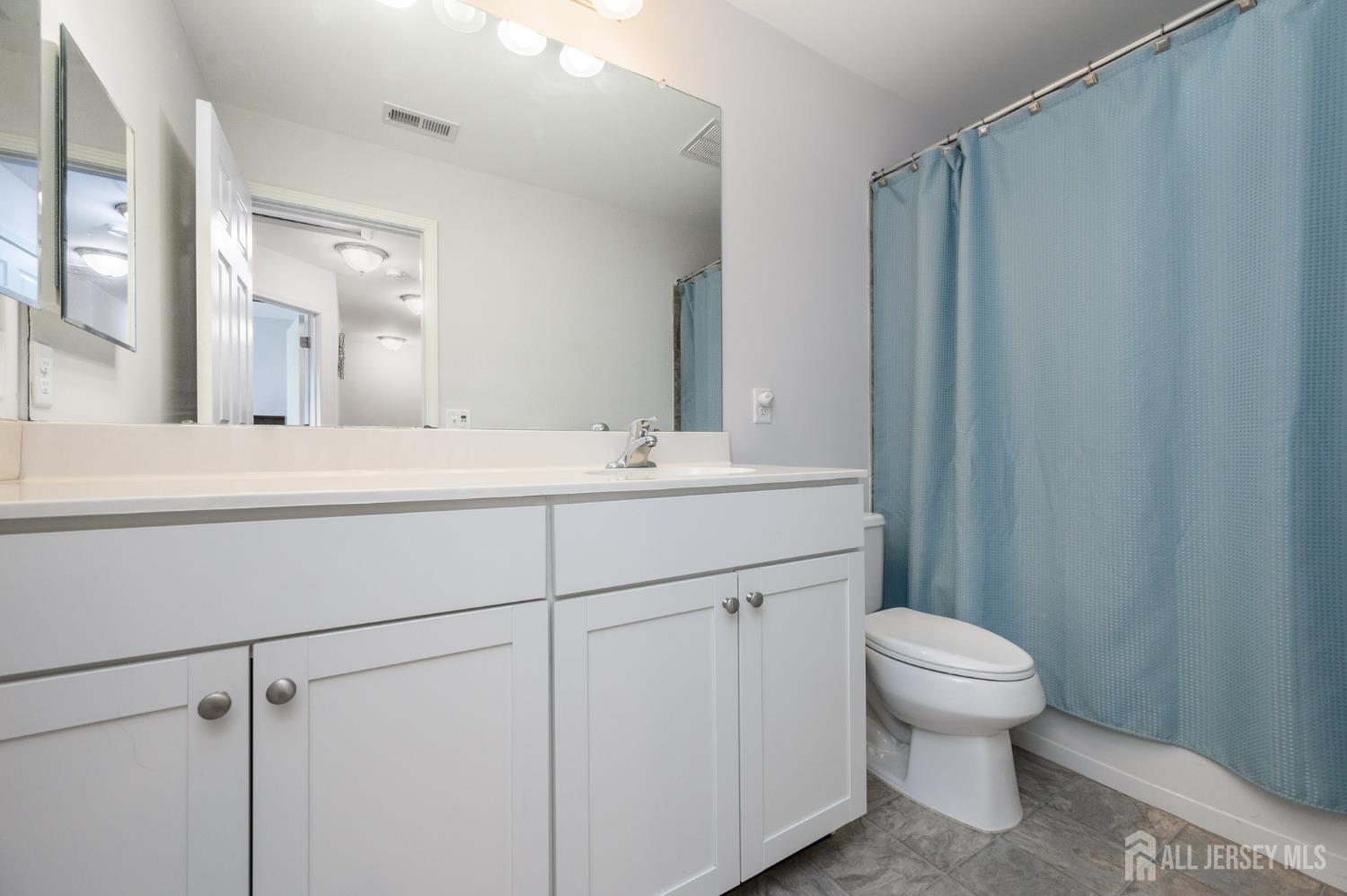 31 Rockhill Lane Chesterfield NJ 08515