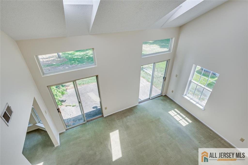 33 Tall Oaks Court Old Bridge NJ 08857
