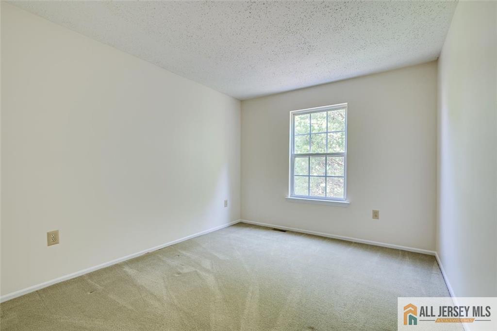 33 Tall Oaks Court Old Bridge NJ 08857