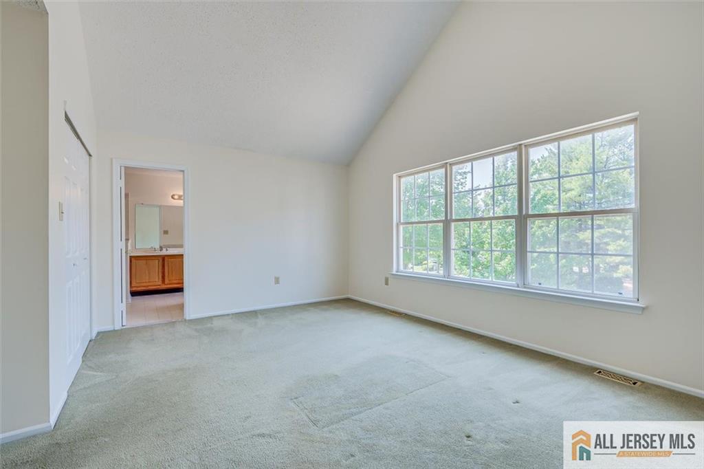 33 Tall Oaks Court Old Bridge NJ 08857