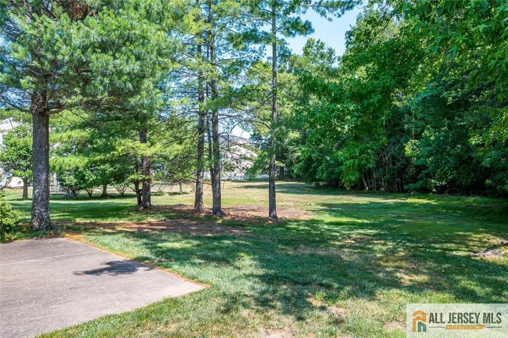 33 Tall Oaks Court Old Bridge NJ 08857
