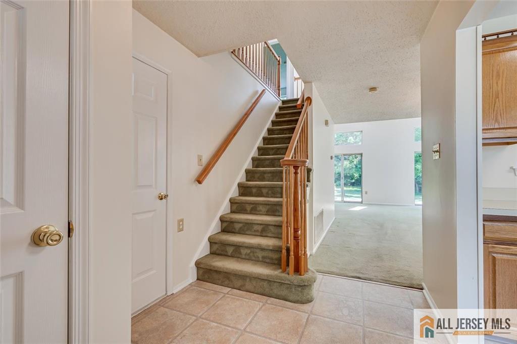33 Tall Oaks Court Old Bridge NJ 08857