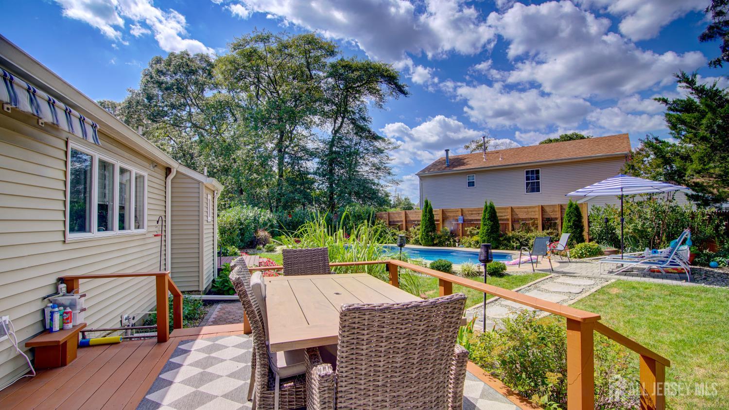 22 Quail Run Brick NJ 08723
