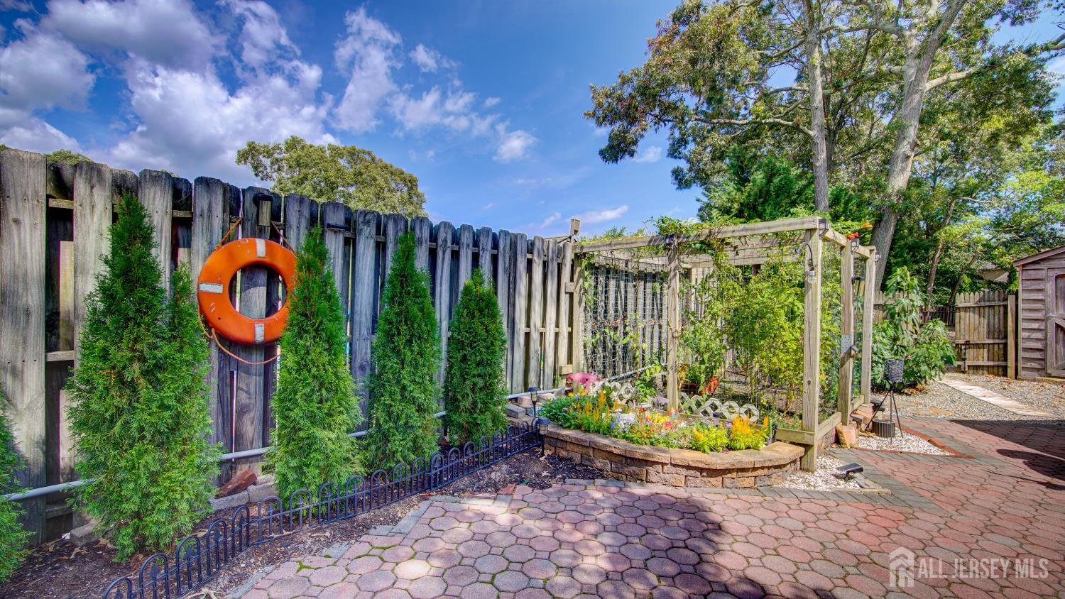 22 Quail Run Brick NJ 08723
