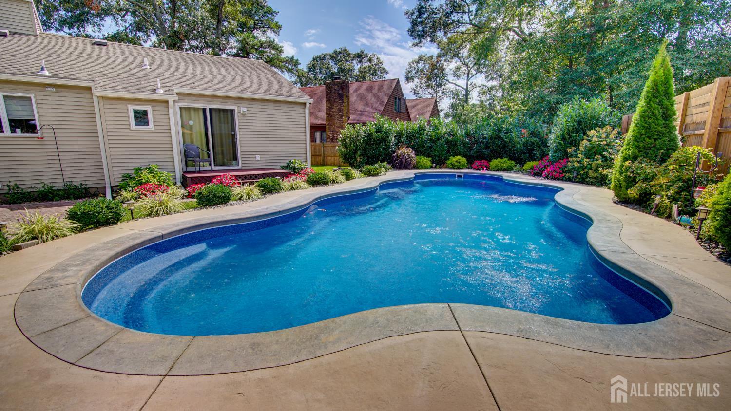 22 Quail Run Brick NJ 08723