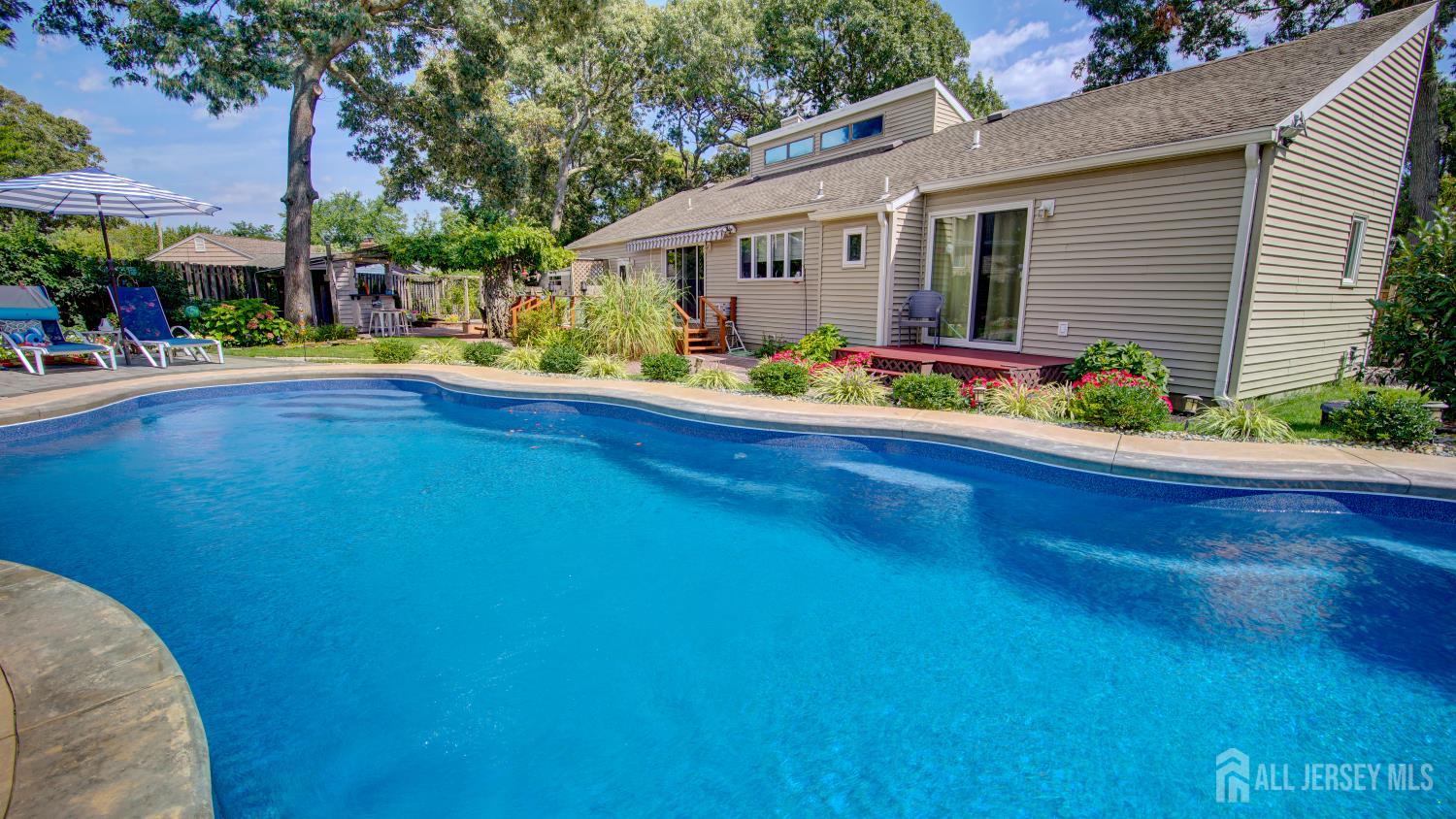 22 Quail Run Brick NJ 08723